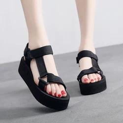 Sandalias de verano para mujer, chanclas de playa al aire libre, color negro sólido, planas, 2021