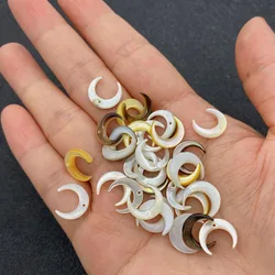 Conchiglie naturali multicolori all'ingrosso del pendente di forma della luna per la fabbricazione di gioielli accessori fatti a mano fai da te moda decorazione in rilievo