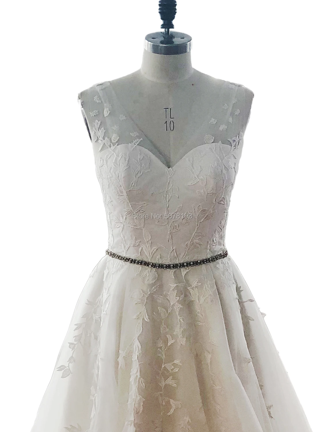 Elegant Ivory V-Neck Sleeveless A-Line Floor-Length Tulle&Organza Wedding Dresses/Women Gowns Appliques&Bead Belt Free Shipping