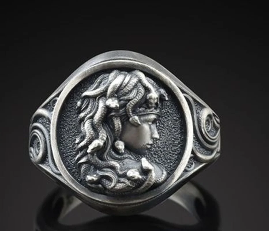 2024 Trend Medusa Avatar Personality Men's Ring Male Ring Cool Stuff Gothic Accessories Mens Jewellery Wedding Engagement Ring