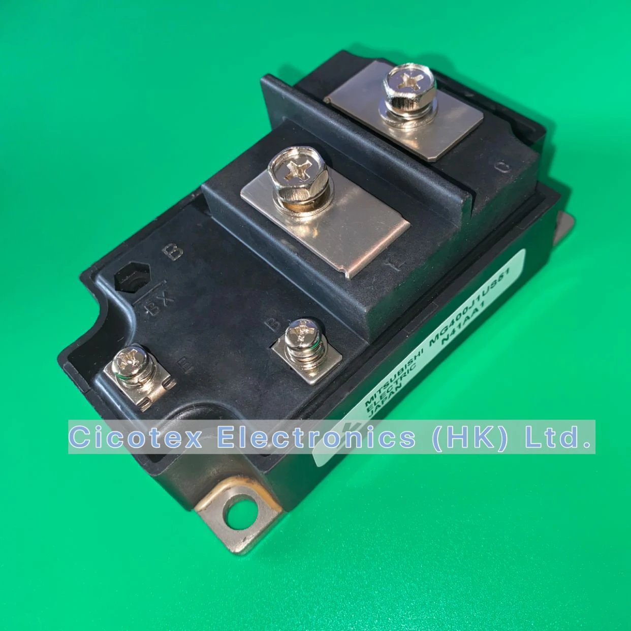 

MG400J1US51 TSB GTR Module MG400J1US 51 N Channel IGBT 600V 400A Case 2-109A4A Weight:465g(Typ.) IC MG400JIUS51 MG400J1 US51