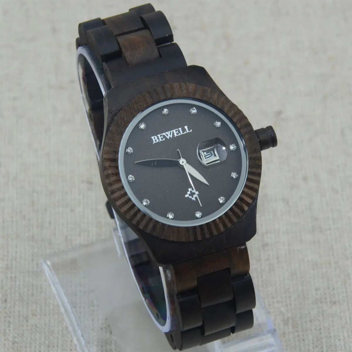 Wooden Watches Natural BEWELL Maple Sandalwood Diamond Women Calendar Wood Watch