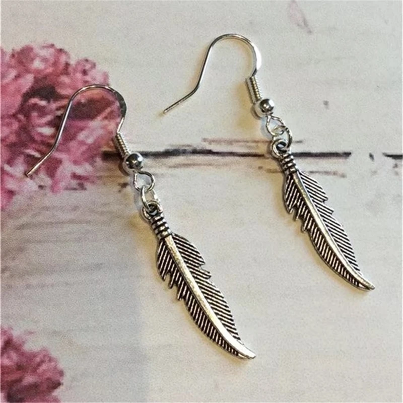 Feather Earrings, Dangly Feather Earrings, Boho Dangly Silver Color Feather Earrings, Vintage Earrings, Cute Feather Earrings