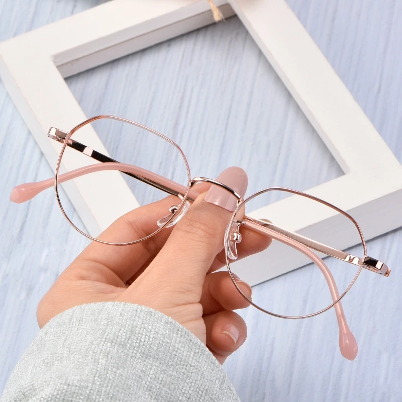 YIMARUILI Trend Polygon Retro Pure Titanium Eyeglasses Frame Men Personality Optical Prescription Glasses Frame Women T3519