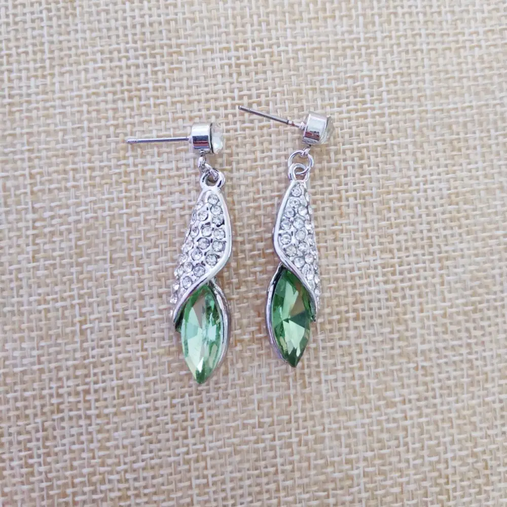 QiLeSen Fine jewelry 925 sterling silver suitable for ladies wedding earrings, Desert Light Silver Green earrings YW107