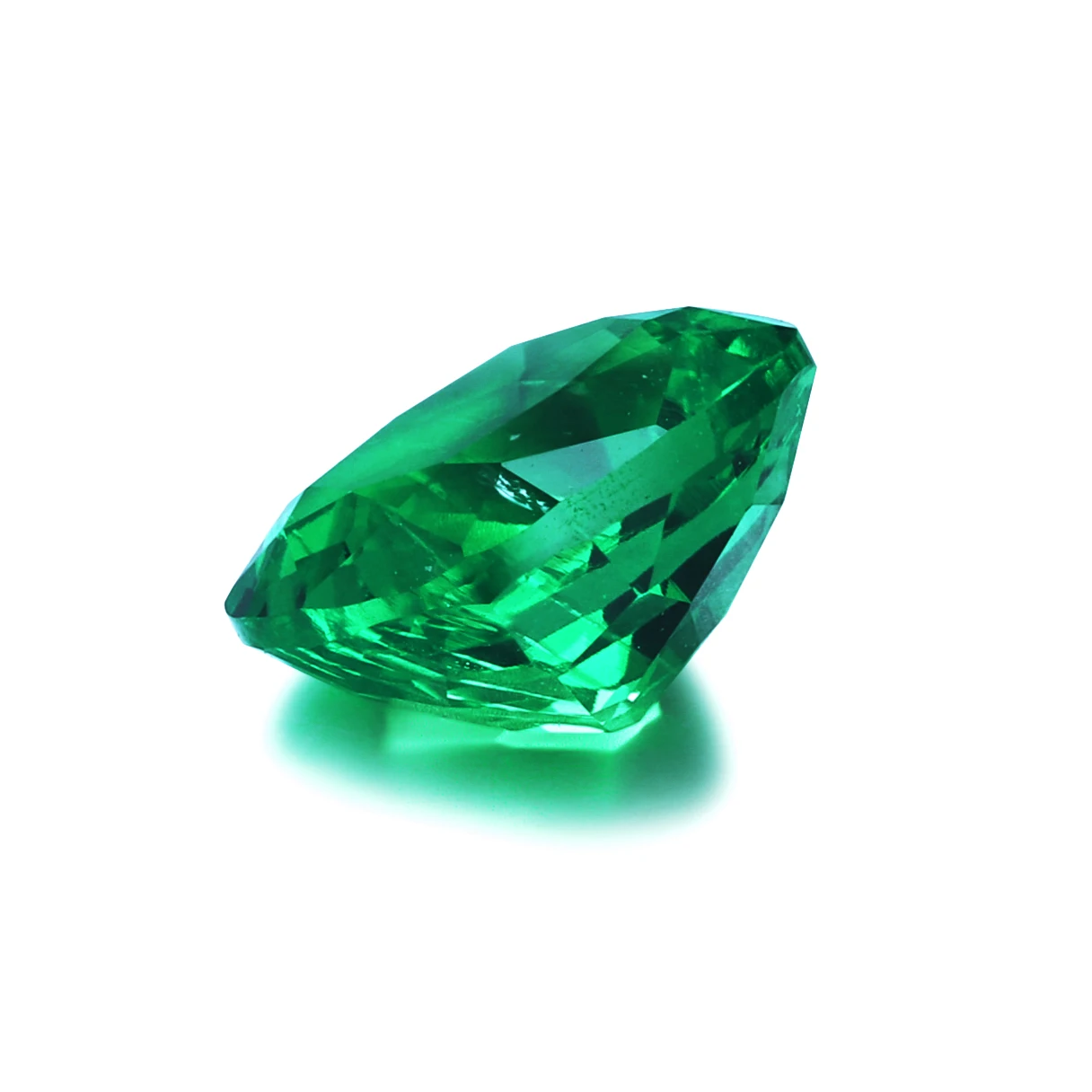 Hot Koop Lab Grown 5.5Mm Kussen Vorm Colombiaanse Emerald Green Kleur Losse Edelsteen