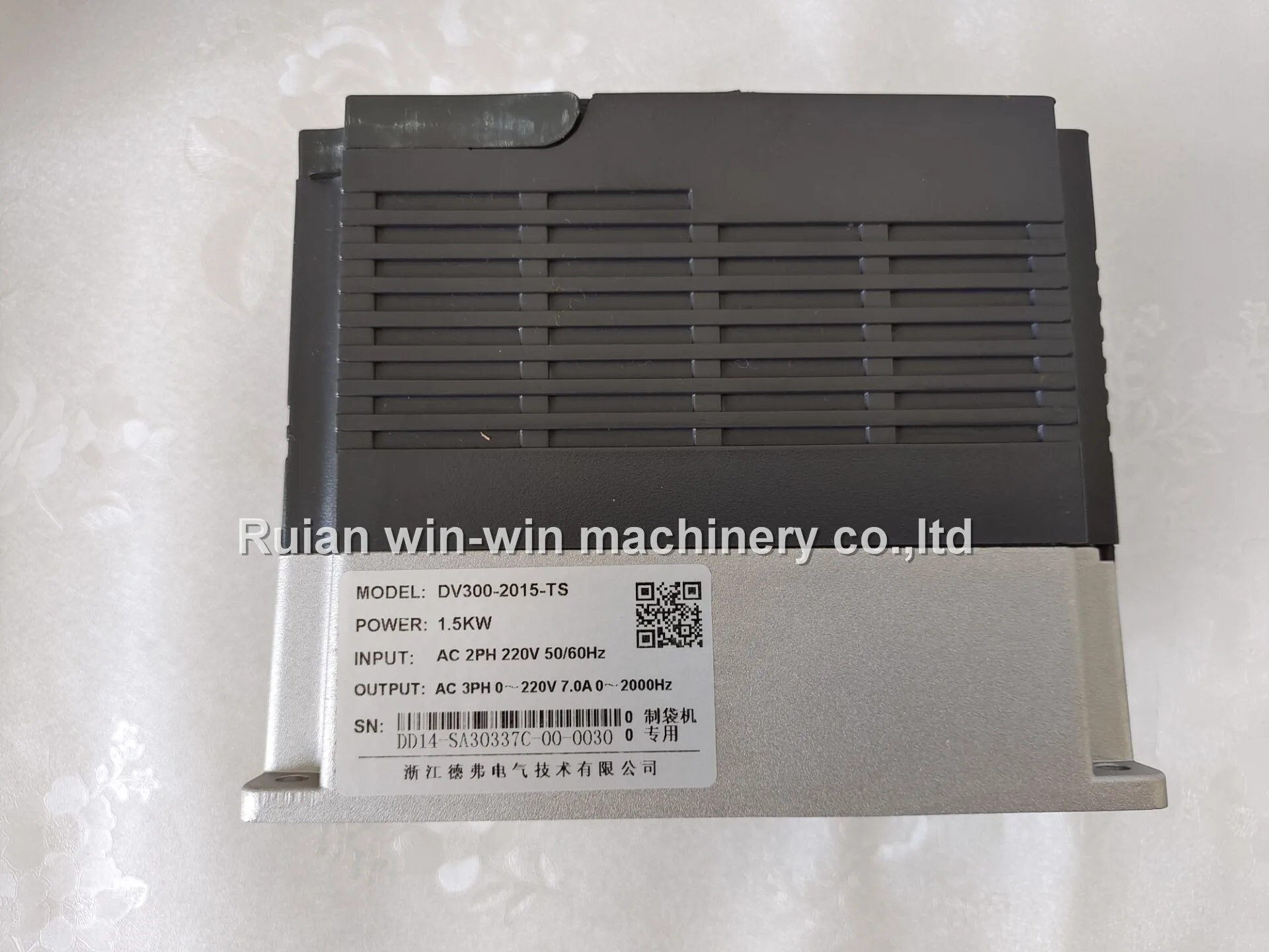 Imagem -05 - Nova Versão Dv3002023-ts Dv3002023t 1.5kw ac 220v Dovol Inversor 1500w 50hz 60hz 100 Novo