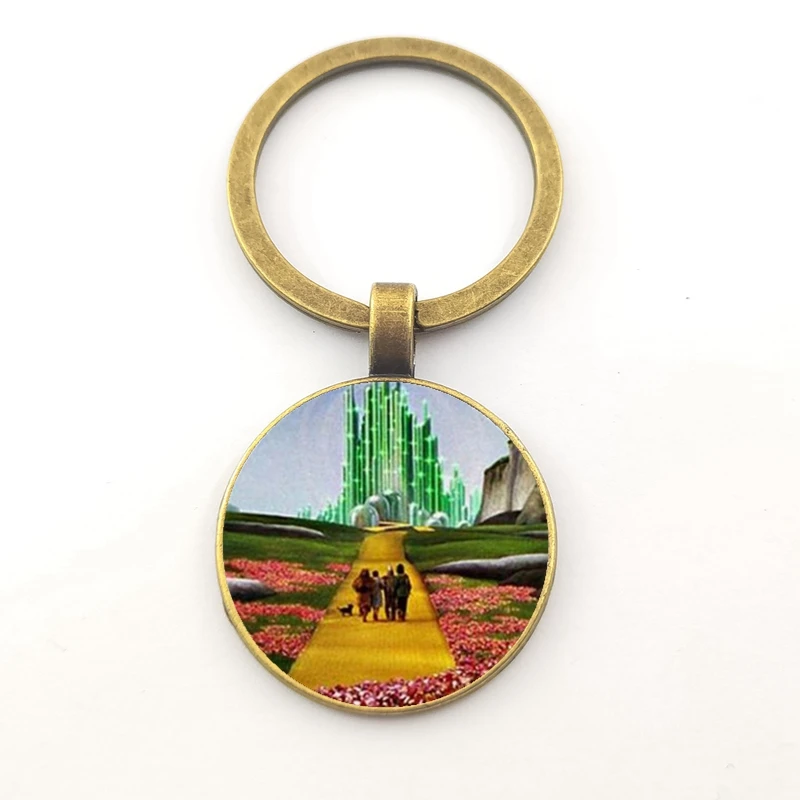 New Listing Cute Wizard of Oz Keychain City Badge Retro Gothic Glass Photo Fashion Jewelry Men and Women Party Gifts Souvenir