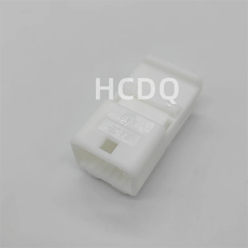 The original 82824-58010 12PIN male automobile connector plug shell and connector are supplied from stock