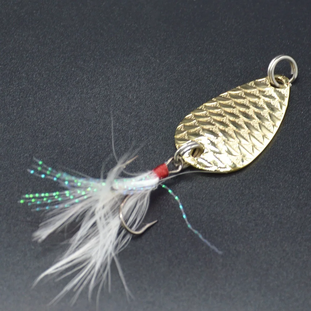 Jigs metálicos cuchara con pluma y anzuelo triple