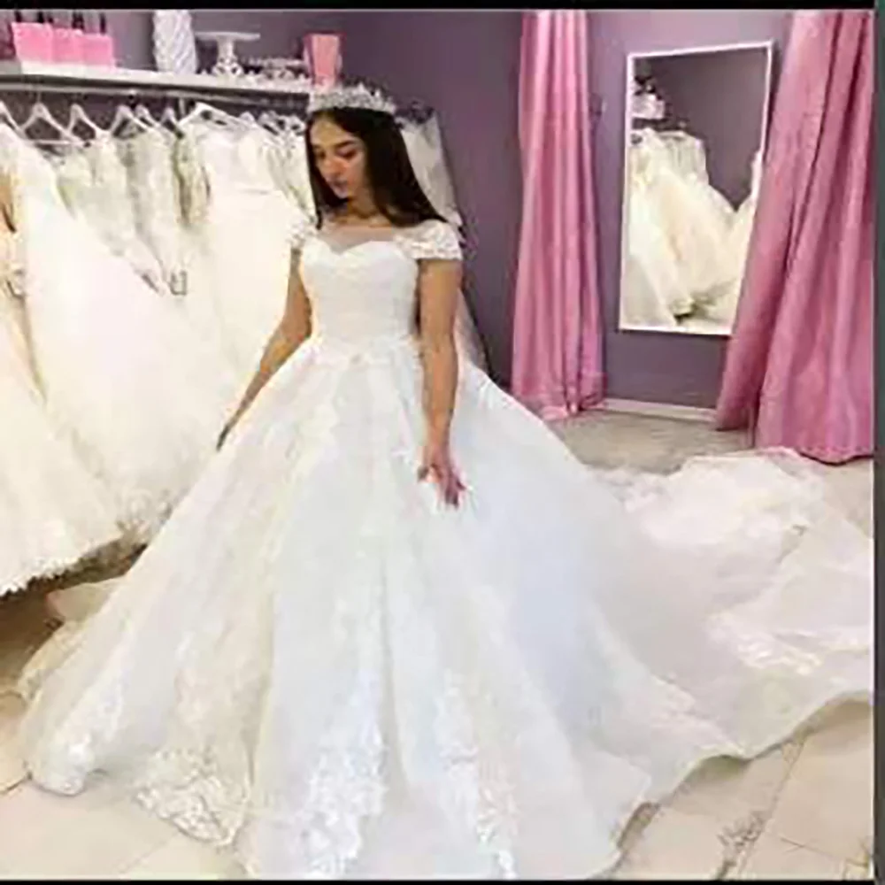 MYYBLE Gaun Pengantin Wanita Model Vintage Renda Applique Menawan Gaun Pernikahan Putri Gaun Pengantin Ukuran Plus Gaun Pengantin Gaun Pengantin