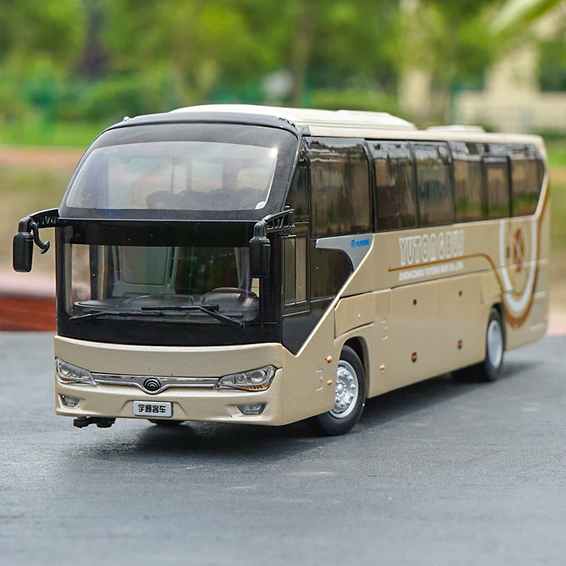 

1:42 Original Yutong Zk6128hqb Road Bus Tour Bus Diecast Car Model with Small Gift