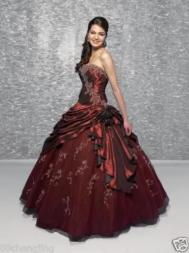 vestido de 15 anos 2025 new design bandage top strapless Custom embroidery taffeta applique red ball gown Quinceanera Dresses