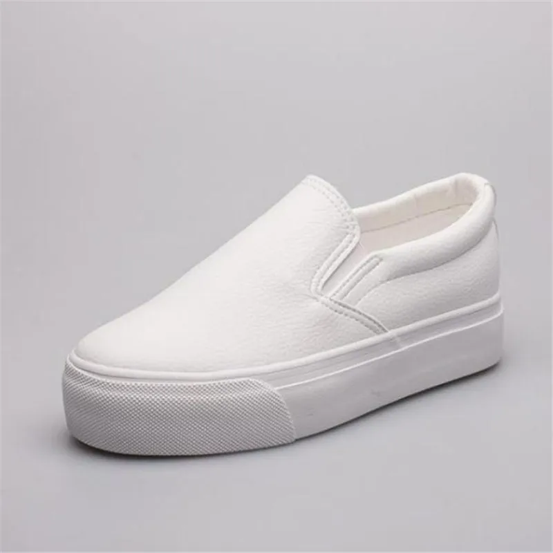 NEW hot fashion Brand Women cartoon Loafers Flats Shoes Woman Casual Slip on Platform Shoes Ladies Comfort shoes Size 35-40