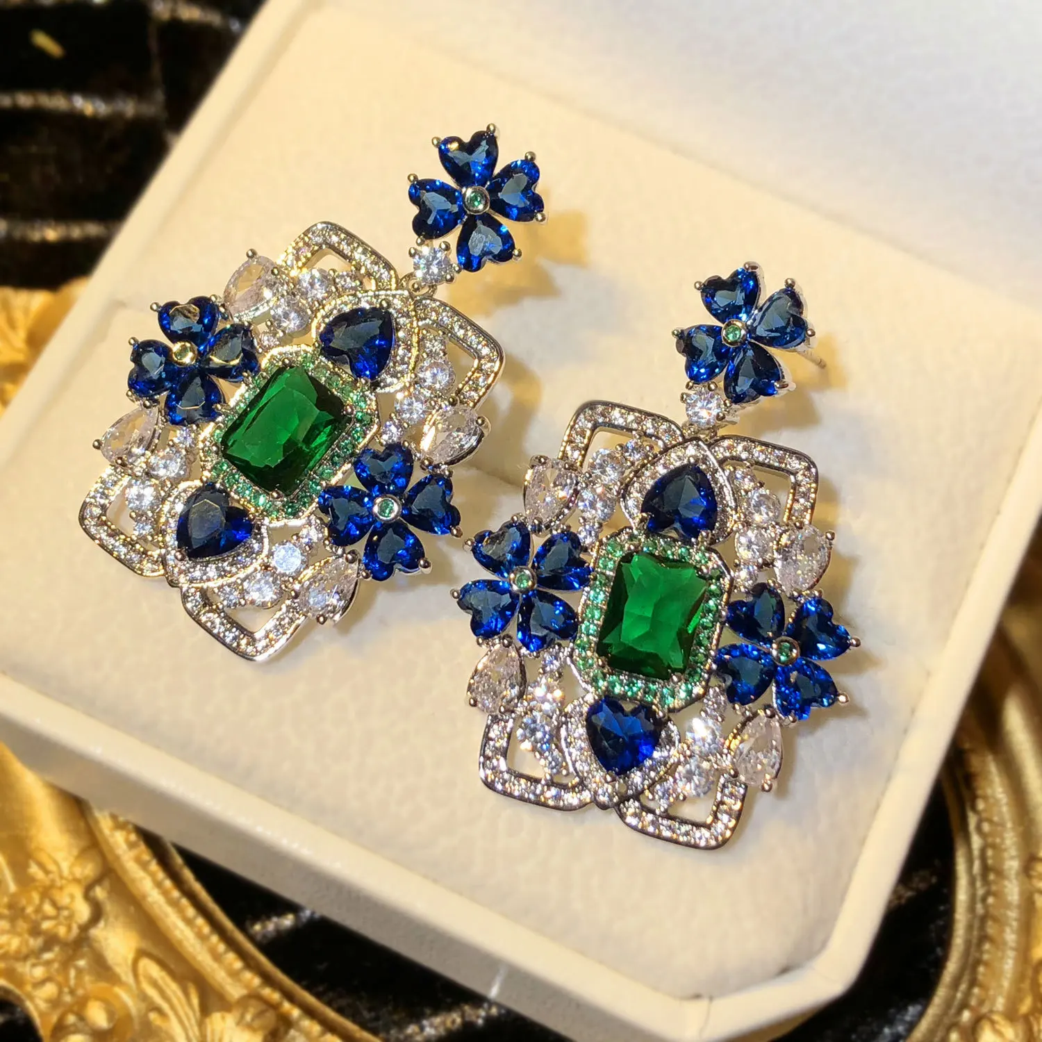 EYER Luxury Temperament Big Drop Blue Stone Flower Earrings For Women Hyperbole Crystal  jewelry Vintage Aretes Fine Jewelry