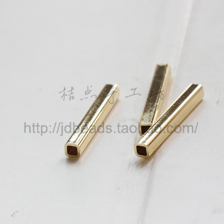 

DIY Supply-Solid Brass Finding Square Tube 4x4x30mm with ID 2.3mm (3298C)