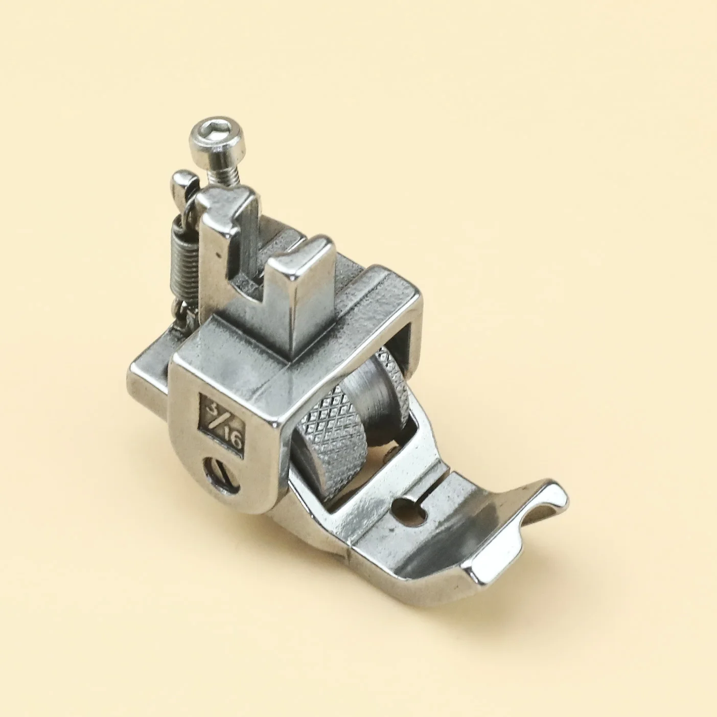 P69 Roller Presser Foot Left Right Hinged Piping Cording Feet 36069RH LH Sewing Accessories Fit Single Needle Lockstitch Machine