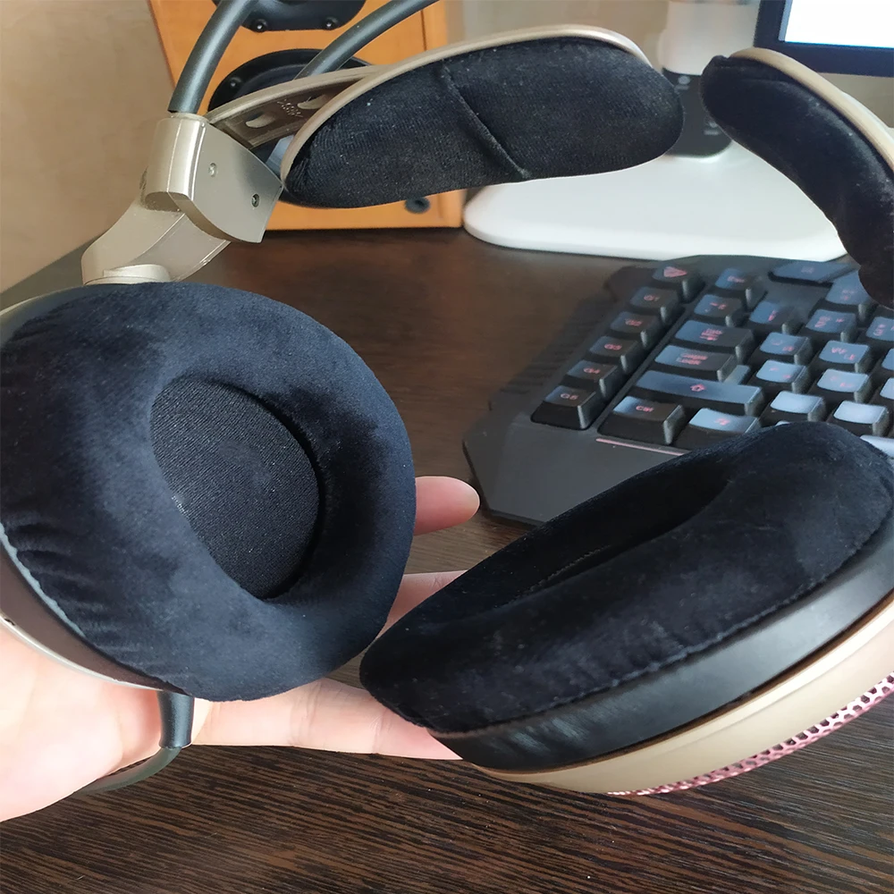 KQTFT 플란넬 1 쌍 교체 오디오 테크니카 ATH-AD700 헤드셋 EarPads 커버 쿠션 컵