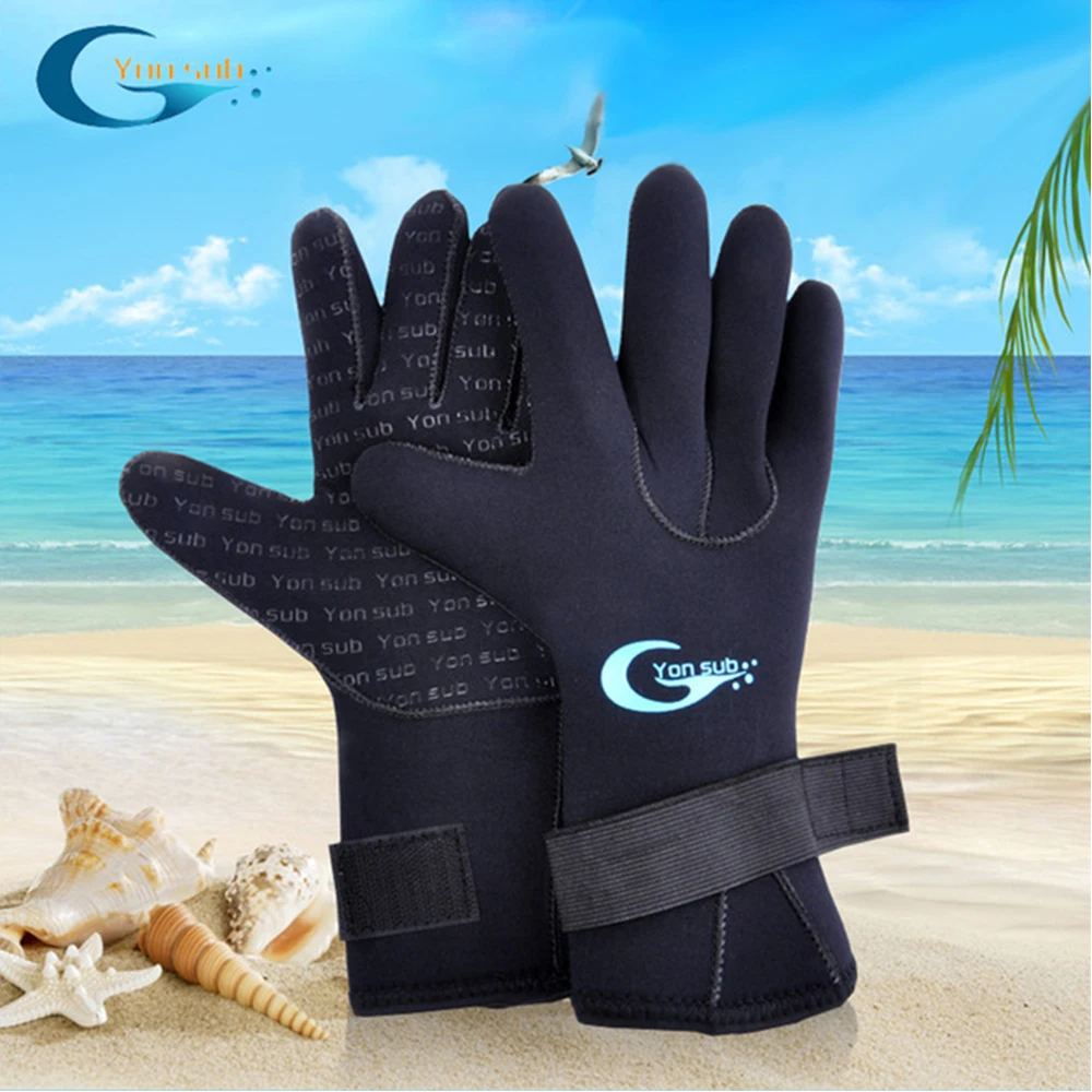 Yonsub 3-5mm neoprene diving gloves, diving socks, diving caps can prevent scratches and warming snorkeling equipment