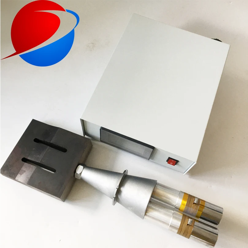 

3200W/15khz ultrasonic welding generator and welding transducer with horn for welding mask body