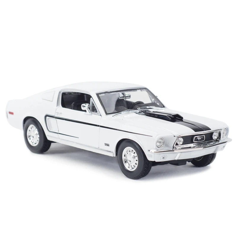 Maisto 1:18 1968 Ford Mustang GT Cobra Jet Sports Car Static Simulation Die Cast Vehicles Collectible Model Car Toys