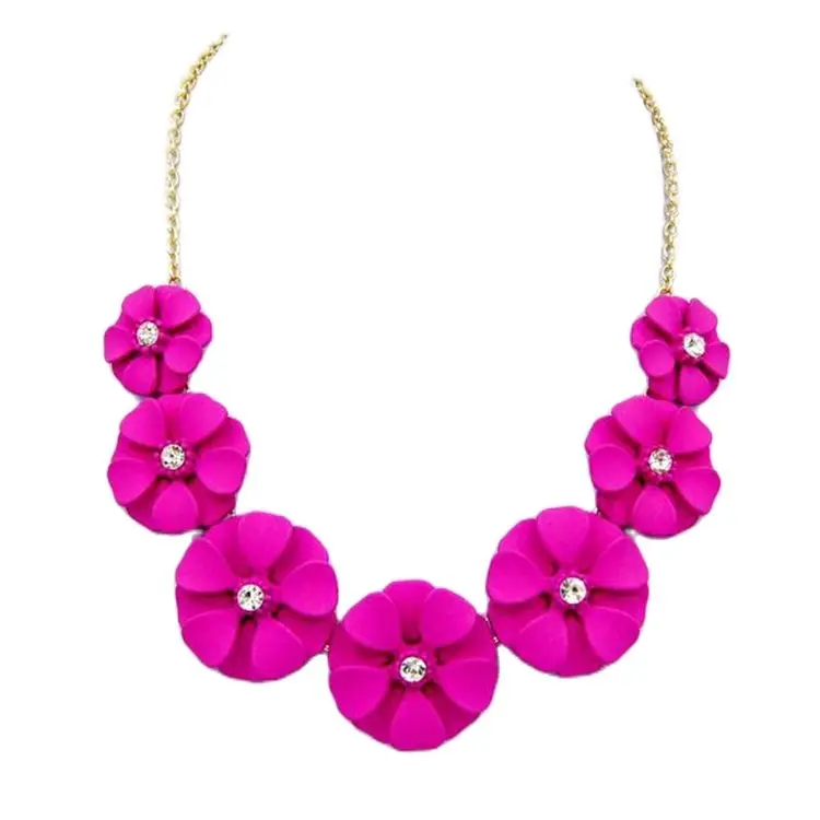 Fashionable And Versatile Spray Painted Flower Clavicle Chain Mainstream Goddess Temperament Aesthetic And Elegant Necklace