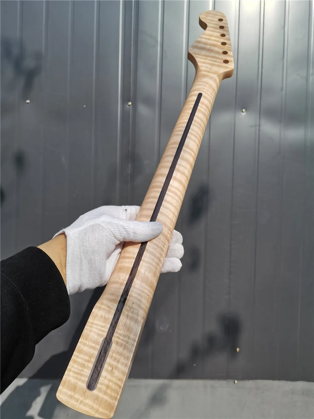 

41#Tiger Flame Maple Guitar Neck 21 Fret 25.5inch Dark Yellow Varnish Pearl Maple Made Fingerboard Dot Inlay DIY