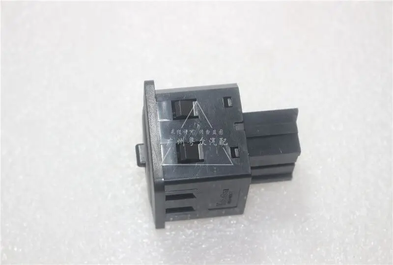 Side Mirror Switch Reversing Light Switch For Zotye Nomad 2008 Z300