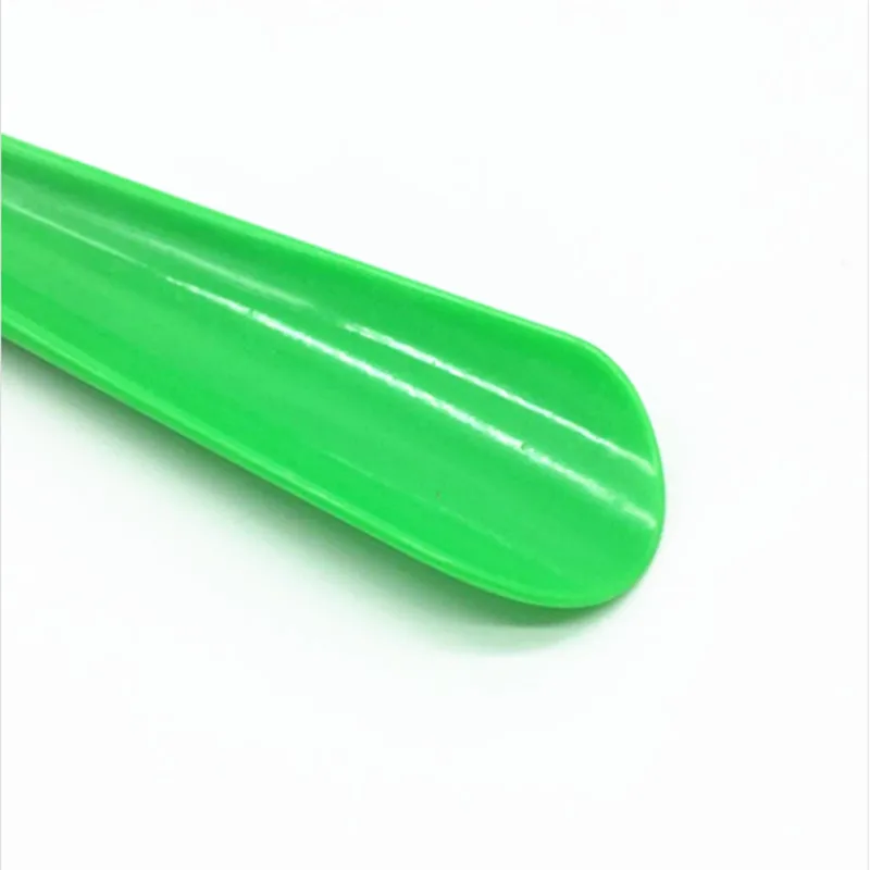 New 30cm Easy To Use Plastic Handle Shoes horn Artifact Pull Pumping Shoes 28cm Professional Women Men Shoe Horn Shoes Spoon