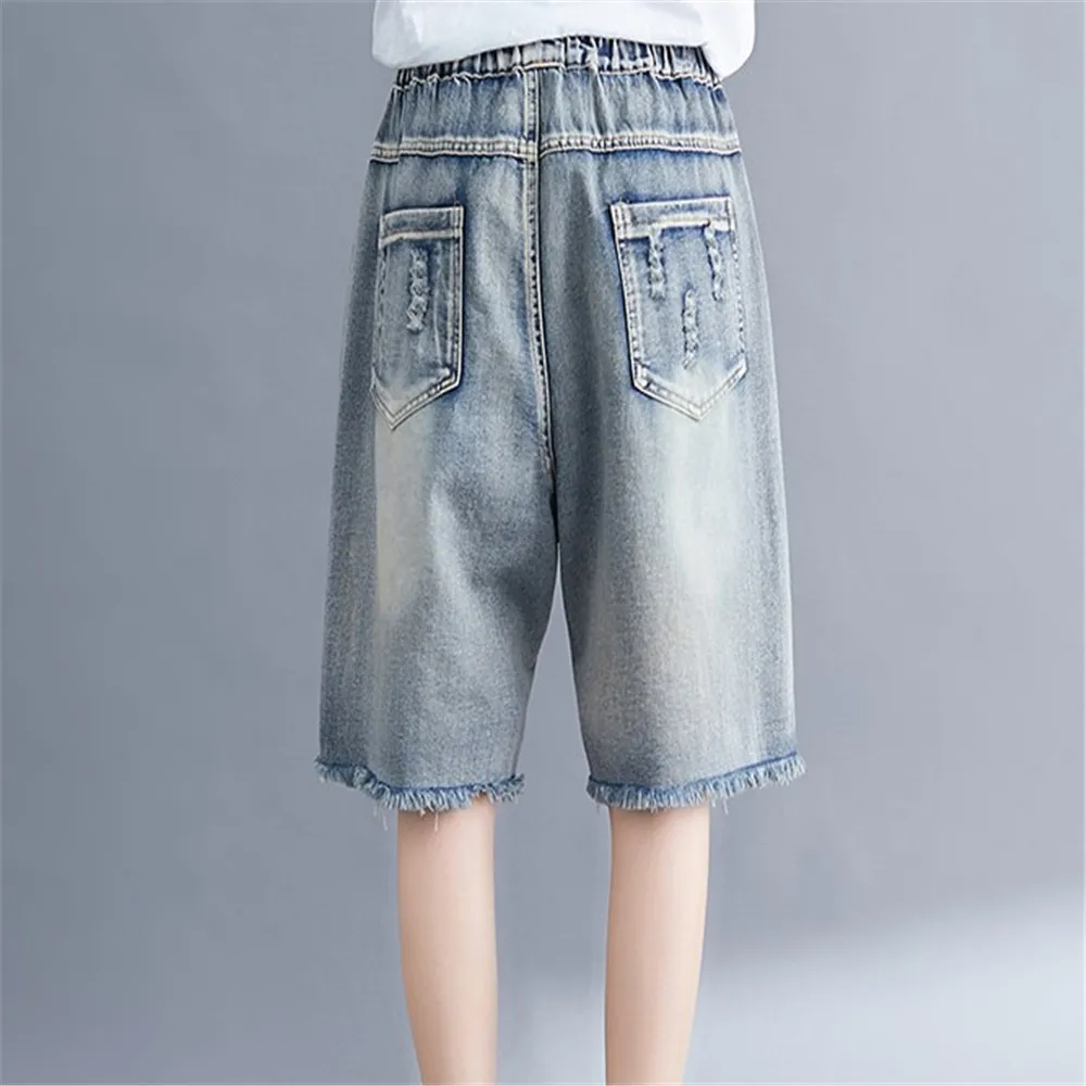 Large Size Embroidered Loose Hemmed Five-Quarter Pants For Women's Summer Dress Elastic Waist Jean Shorts 2021 New Summer Wear