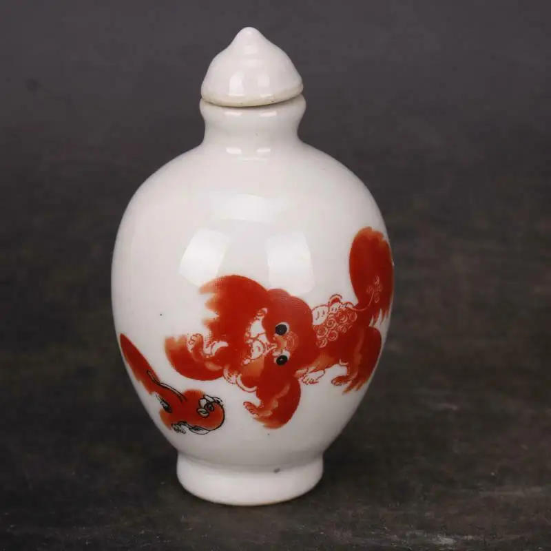 Chinese Famille Rose Porcelain Lion Design Snuff Bottle 3.35 inch