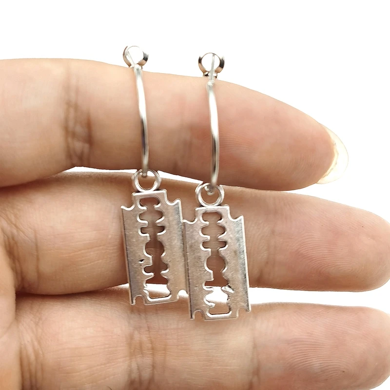 New Design The Blade Earrings for Men Women Punk Acrylic Rock A Razor Blade Earrings Cyberpunk Fashion Jewelry Gift Souvenir