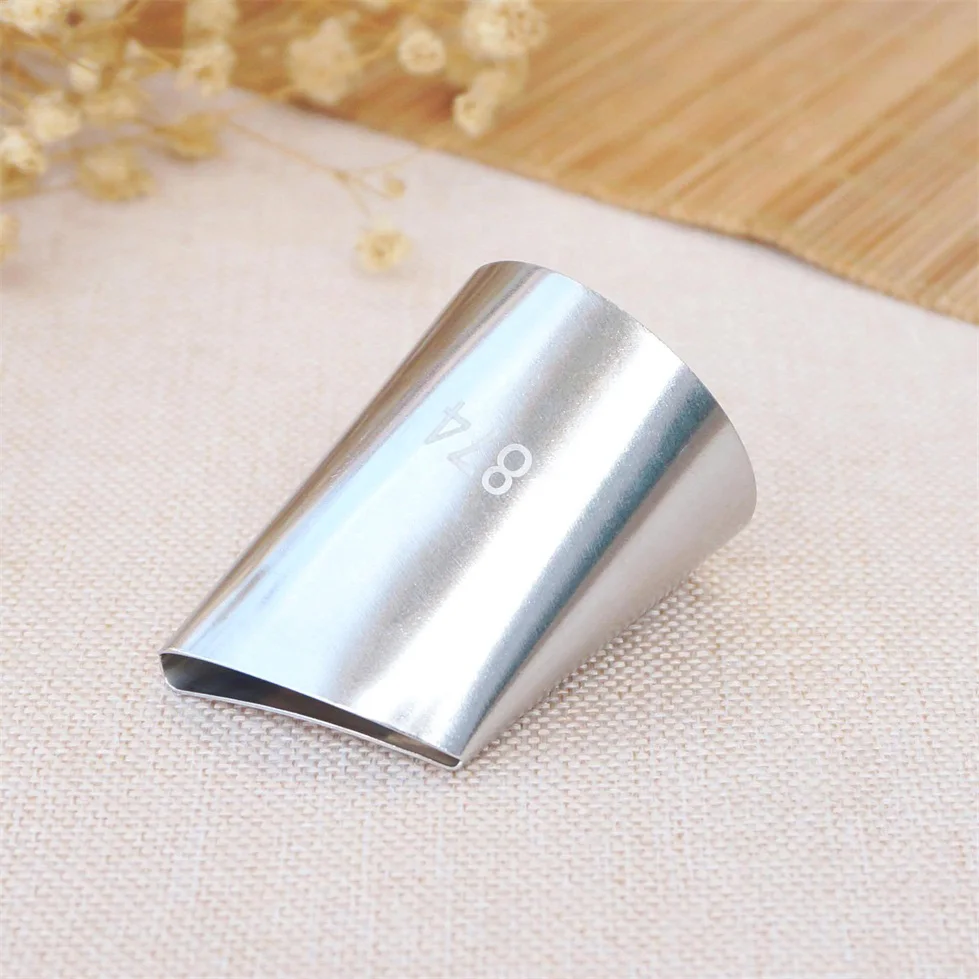 #874 Piping Nozzle crescent Seamless Icing Tube Cream Nozzle Cake & Cupcake Decorating Tools Bakeware Create Petals Icing Tips