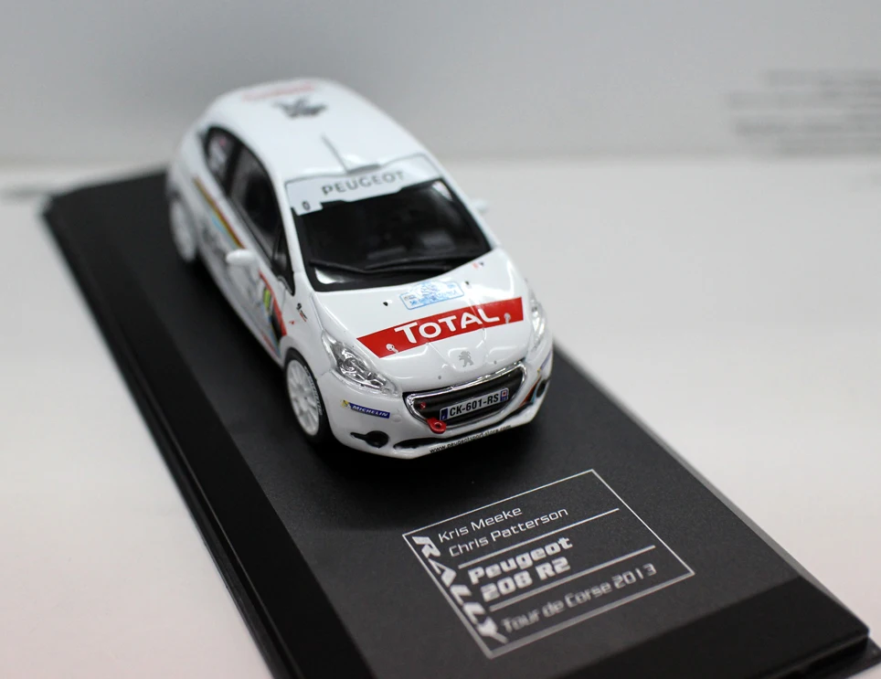 Diecast Club 1:43 Scale PGeot 208 2013 Rally Racing Cars Model for collection gift