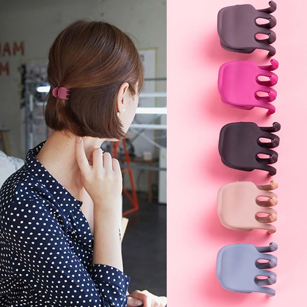 Mini Hair Clip Claw Simple Cute Hair Clips Plastic Black Hairpin Clamp for Ladies Headwear Temperament Scrub Hair Styling Tools