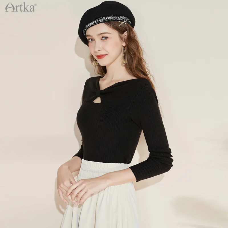 

ARTKA 2021 Winter New Women Knitwear 3 Color Elegant Wool Knitted V-Neck Pullover Sweater Soft Slim Black Knitwear YB22117D