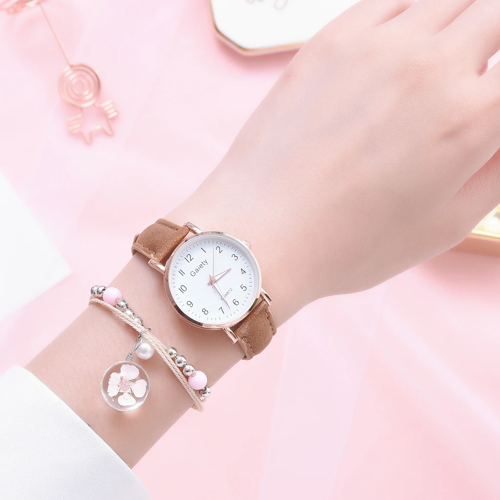 Nice mode Frauen Uhren Einfache Vintage Kleine Uhr Lederband Pretty Sport Handgelenk Uhr Kleid Armbanduhren Reloj mujer