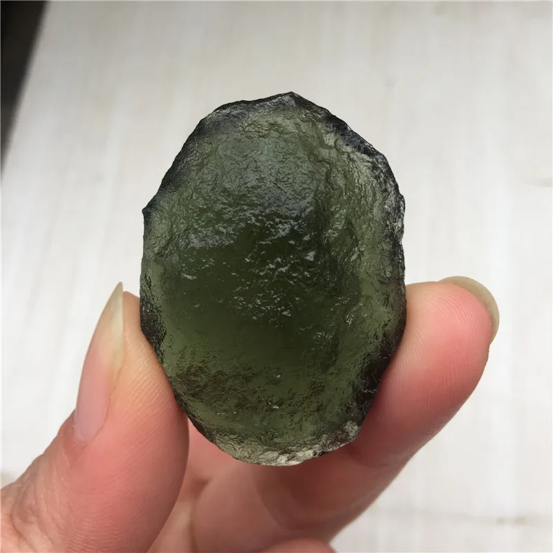 1pcs Green Moldavite Czech Meteorite Impact Glass Rough Stone Crystal Energy Stone