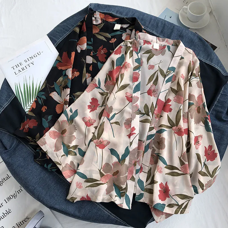

Women Beach Wear Print Chiffon Shirt Kimono Cardigan White Black Casual Loose Cardigan Ladies Tops Blouse Shirts Plus Size 4XL