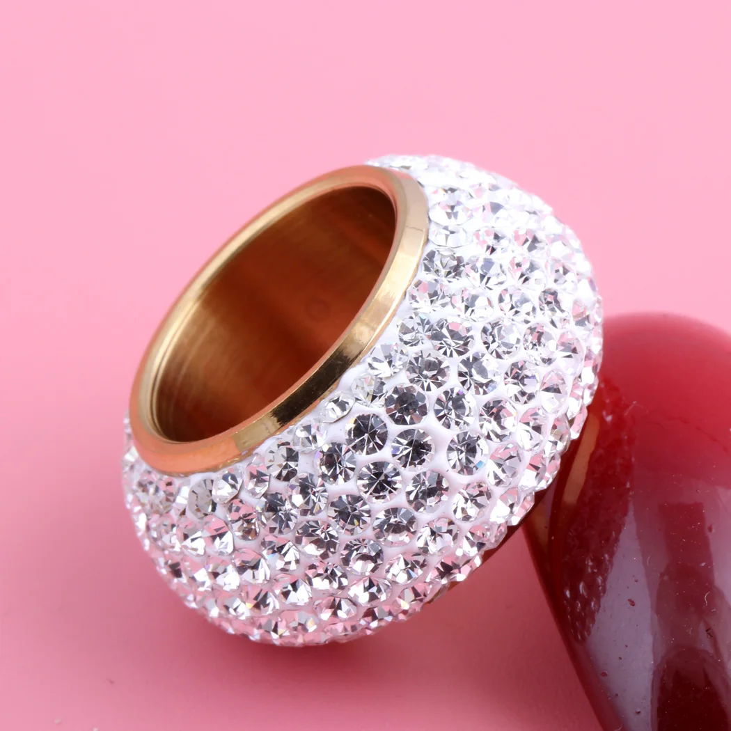 Simple Design Wholesale shining full rhinestone finger ring for woman luxurious Jewelry ring