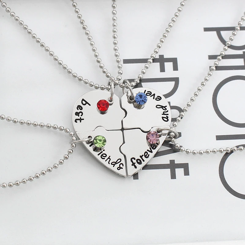 New Best Friend Four Piece Set Splicing Choker Broken Heart Pendant Necklace Inlaid Ladies Fashion Rhinestone Jewelry Gift 2021