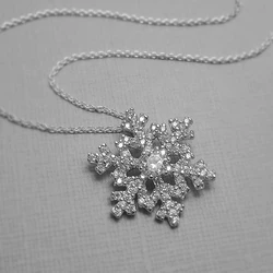 CAOSHI Gorgeous Snowflake Shaped Pendant Necklace Full Paved Cubic Zirconia Jewelry for Women Elegant Birthday Gifts Wholesale