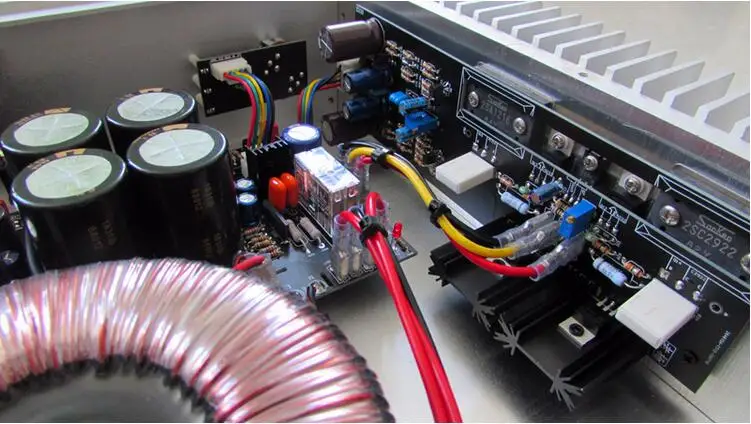 E200 предусилитель пост-усилитель в сочетании с усилителем мощности лихорадки, большой динамический Hi-Fi домашний усилитель