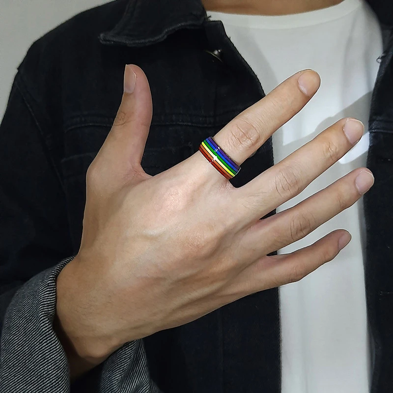 Vnox-Unisex Rainbow Lines Anel para Homens e Mulheres, Aço Inoxidável, Orgulho, Lgbq, Wedding Band, Unisex Finger Jewelry, Tamanho EUA, 7-12