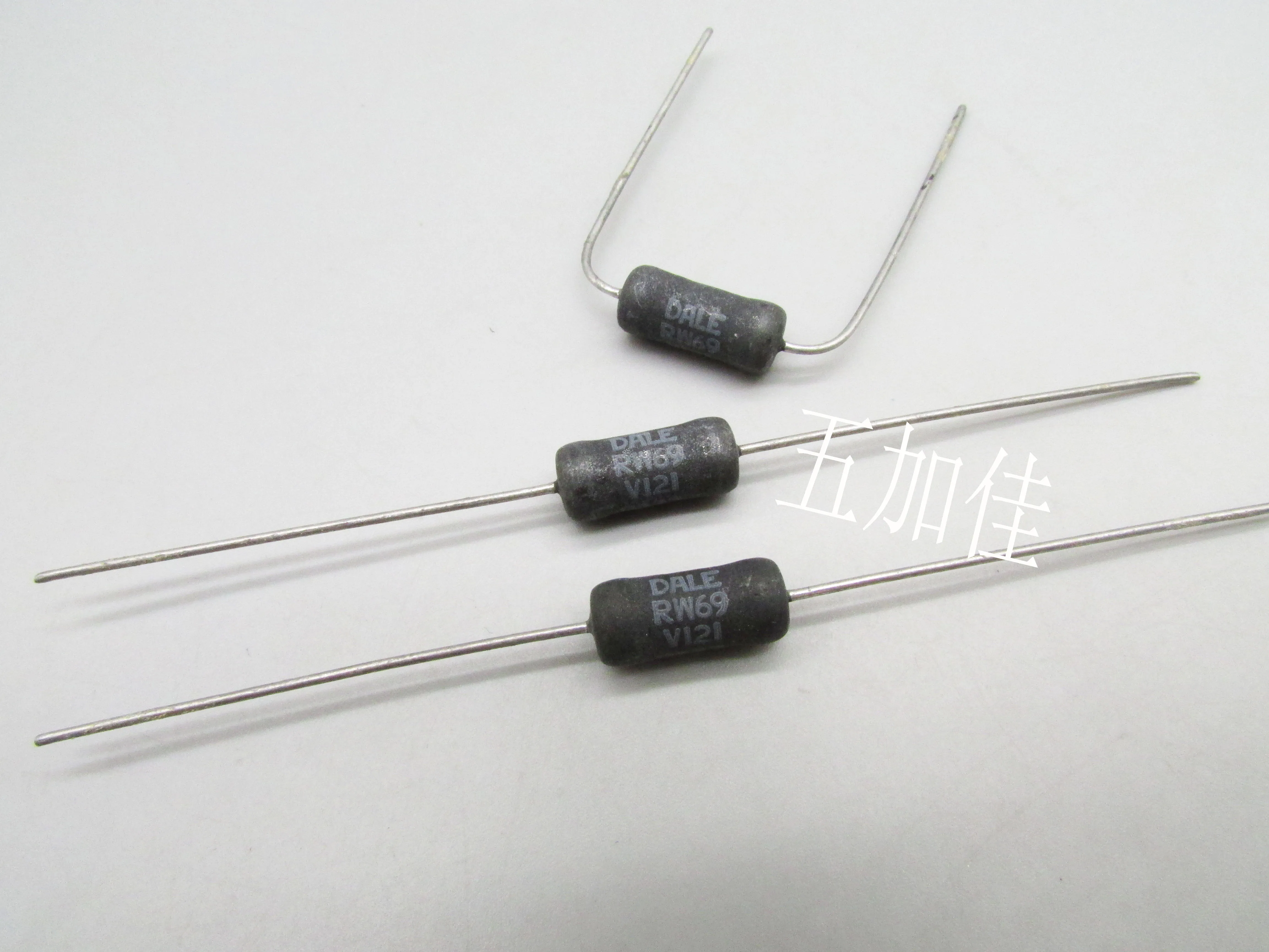 Original New 100% RW69V121 CW-2C 3W 120R black winding military rules low noise resistance (Inductor)