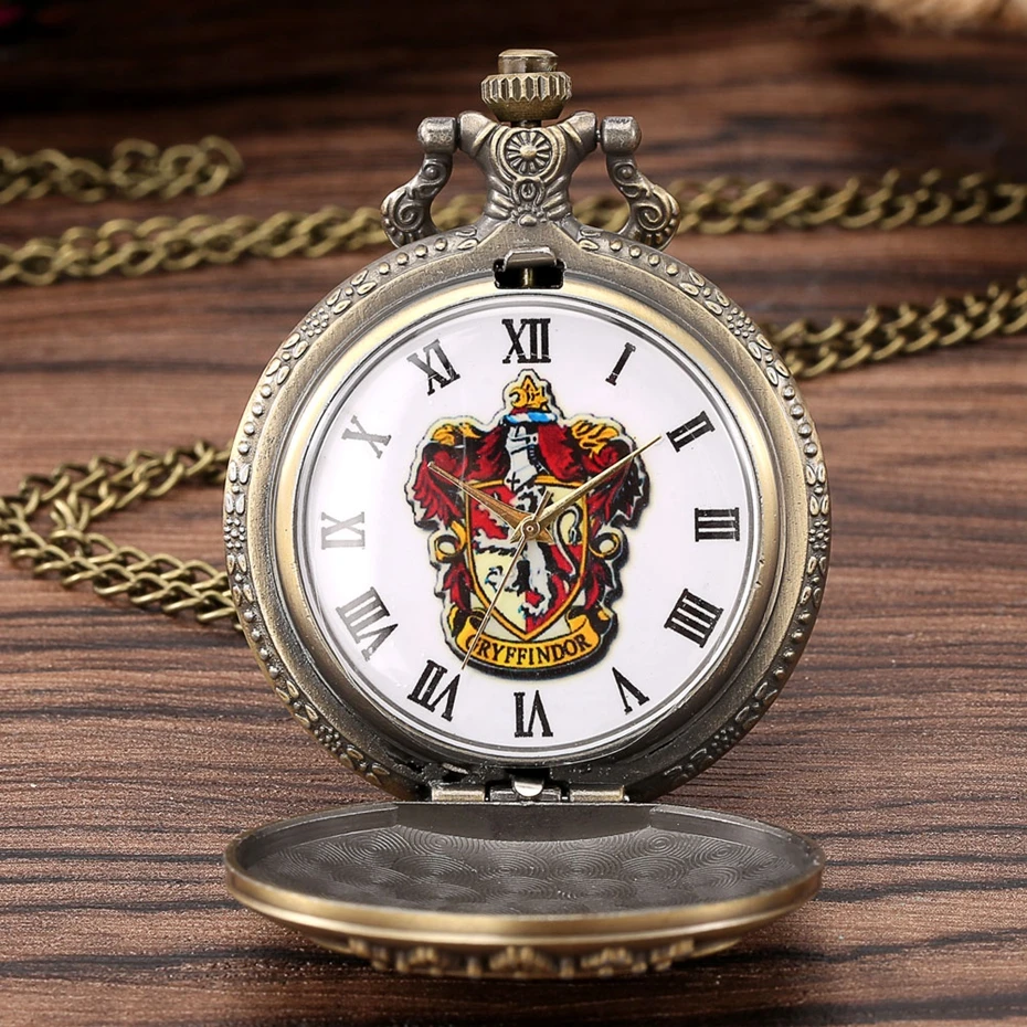 Germany Berlin Carved Bear Quartz Pocket Watch Vintage Necklace Round Dial Lovely Bronze Pendant Chain Fob Clock Men Women Gifts