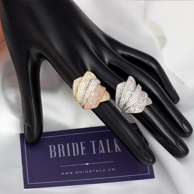 Bride Talk Luxury Women Finger Ring Cubic Zirconia Super Quality Christmas Gift Dubai Bridal Rings Jewelry For Wedding Party