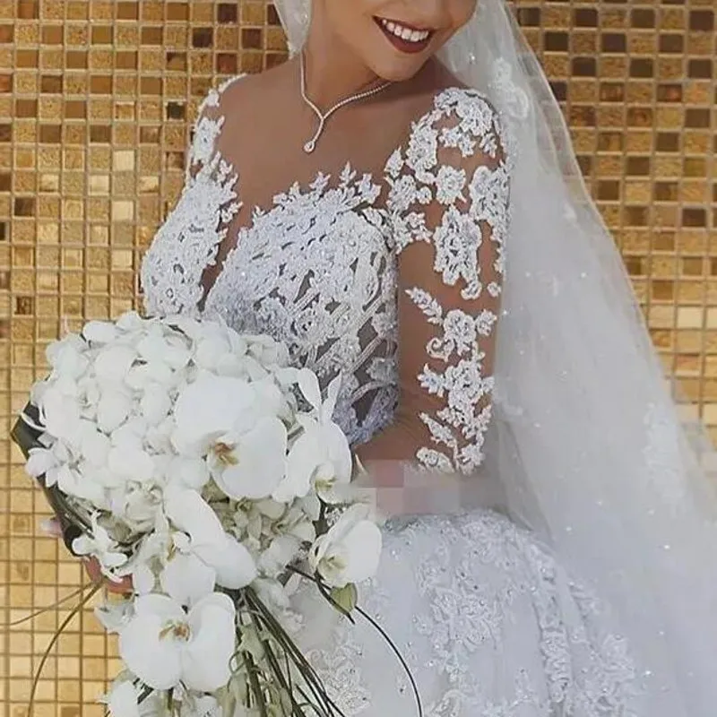 Vestido de novia Afrian de manga larga, hermoso vestido de novia con apliques de encaje, con cola desmontable