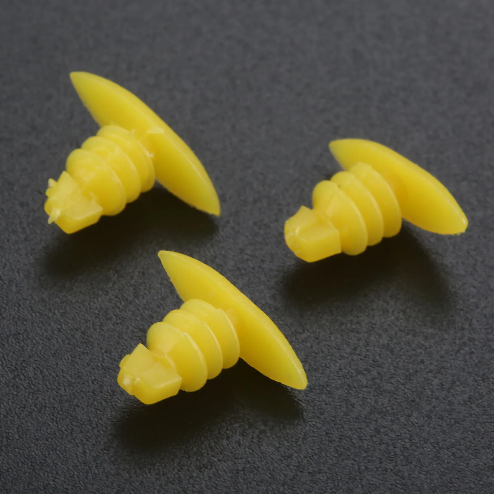 Yetaha 200pcs Universal Auto Fastener Replace Screws Weatherstrip Retainer Plastic Rivets Seal Clip for Honda Toyota For All Car
