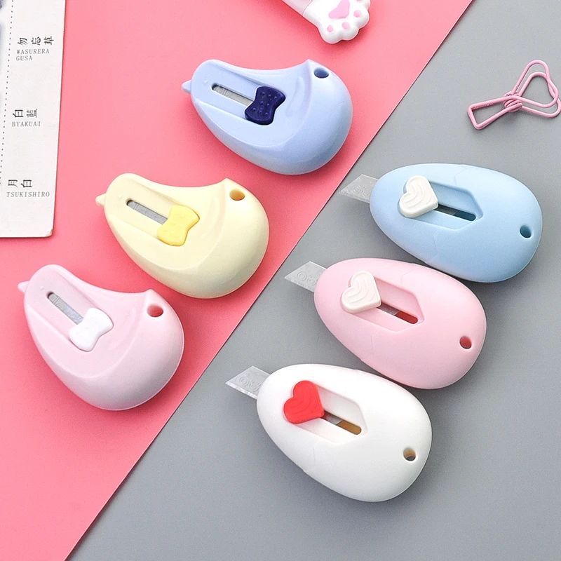 Mini cuchillos de utilidad Kawaii, abrecartas con cuchillas a presión, cuchillo táctil artesanal con orificio para llavero